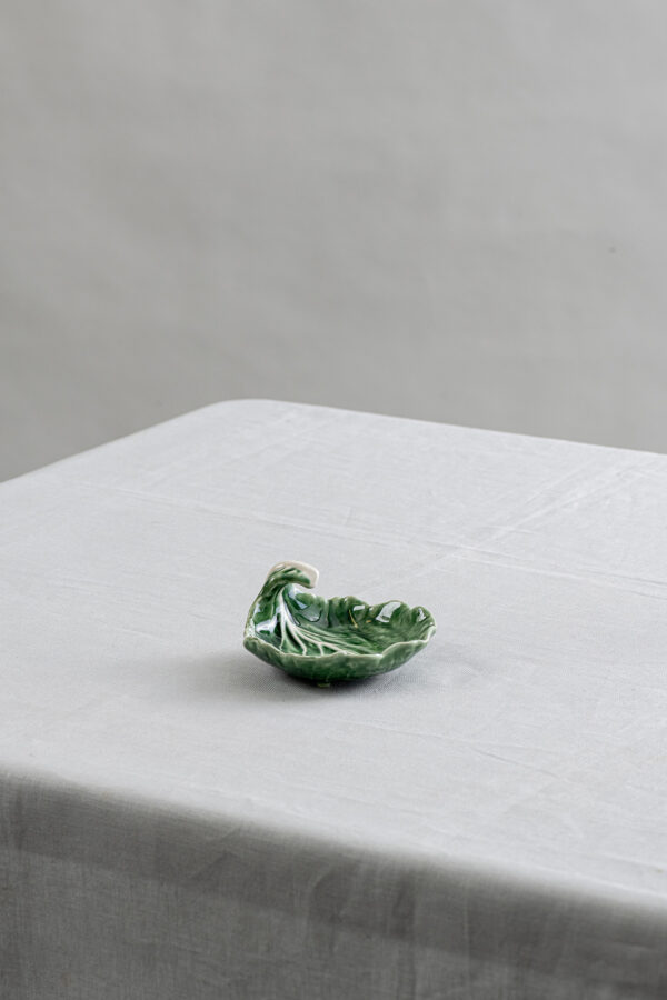 Bordallo Ireland Cabbage Dish with Curved Leaf 12cm -2- Signature Editions