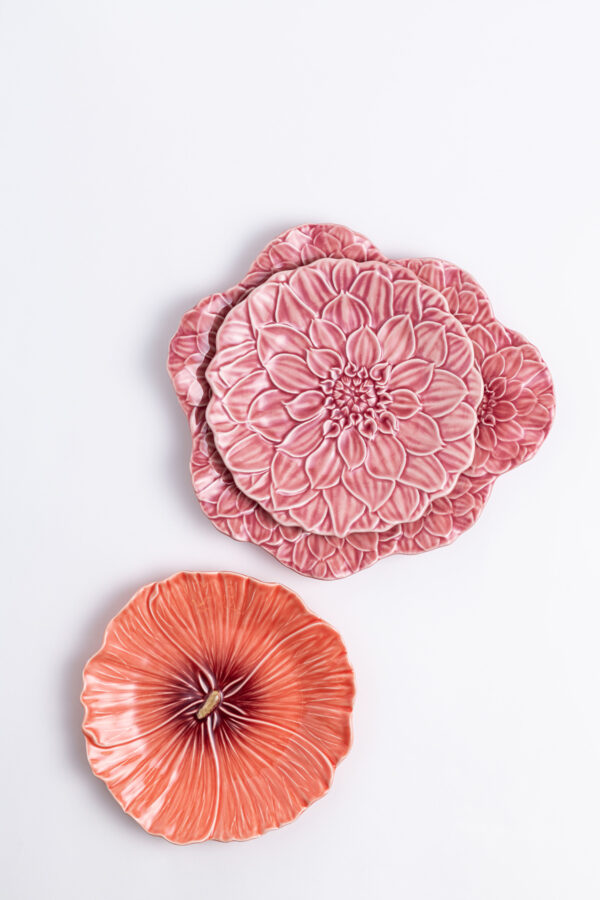 Gardenia-dahlia-rose-charger-plate-Signature-Editions