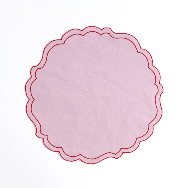 Scallop-Italian-linen-placemat-set-of-4-powder-rose-with-red-trim---Signature-Editions