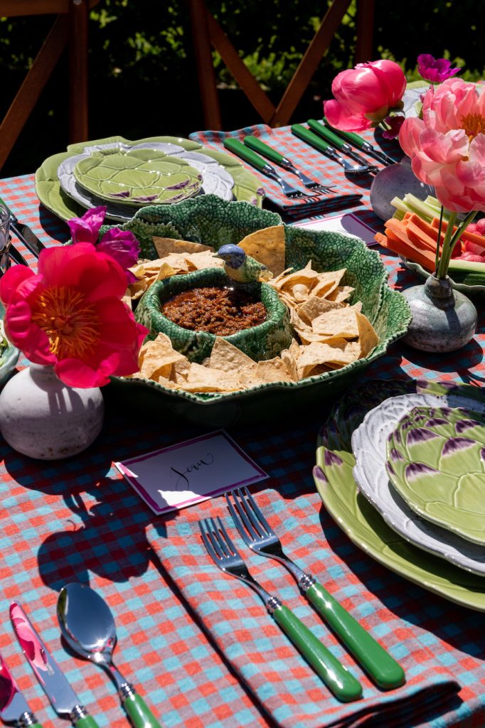 Artichoke-table-setting-Signature-Editions